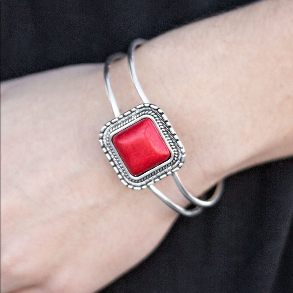 Red Bracelet - Picture 1 of 1